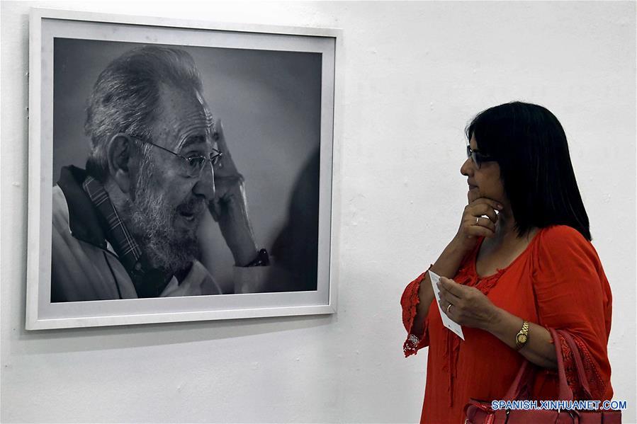 Fidel: un rostro vivo en las instantáneas de Alex Castro